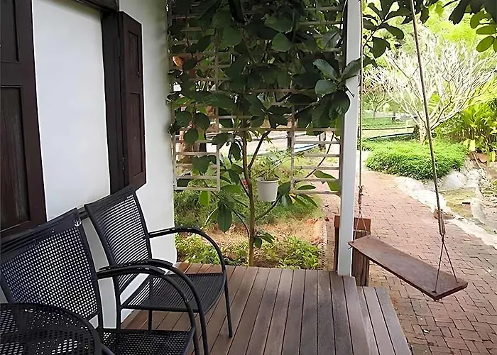 Porploen Hip At Suanphung โรงแรม 3*