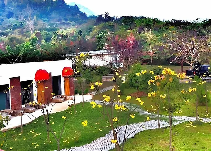 Porploen Hip At Suanphung โรงแรม